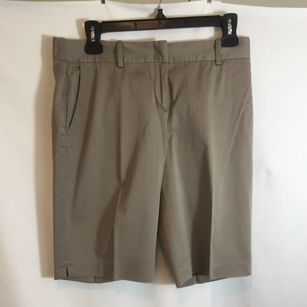 Women's BCBG Maxazria Tan/Khaki Bermuda Shorts